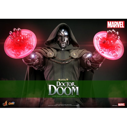 Hot Toys - Special Edition EXCLUSIVE - 1/6th scale Doctor Doom Collectible Figure