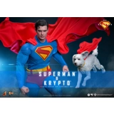Hot Toys – Superman - 1/6th scale Supe..