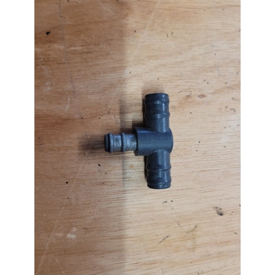Z650 CARB T PIECE