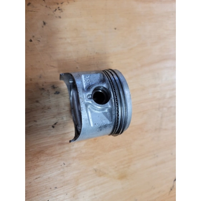 Z650 PISTON