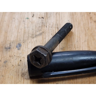 Z650 CAM COVER BOLT