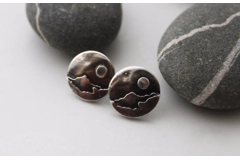 Round Mountains Post Earrings