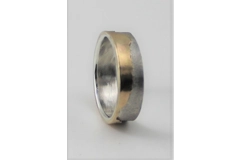 https://cdn.freewebstore.com/resize/300338/1518017073400_img_50702.jpg/600/900/0/SOLD OUT?bg=FFFFFF Textured Sterling and 9K yellow Gold ring, 6mm