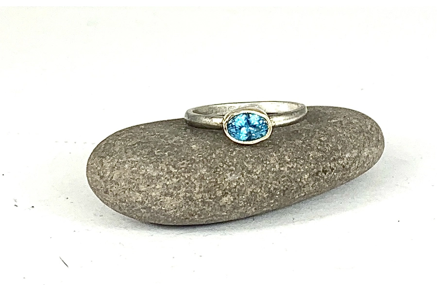 Sterling and 9ct set ge.. Sterling and 9ct set ge..