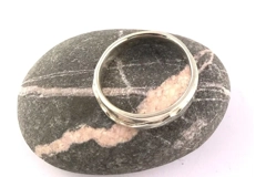 9ct gold 4mm Mountain Ring