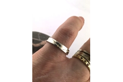 9ct gold 4mm Mountain Ring