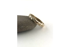 Ornate Scroll Pattern Band Gold Ring