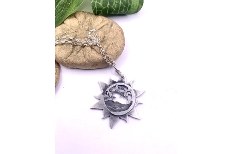 Sunny Mountains Cut Out Pend..