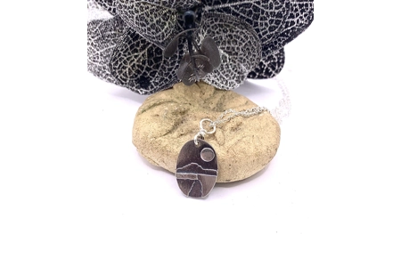 Penny Y Ghent oval pendant