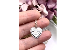 https://cdn.freewebstore.com/resize/300338/img_9368_1713549559416.jpeg/600/900/0/?bg=FFFFFF Heart of the Lakes Mountain Pendant