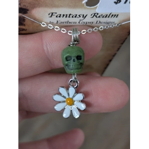 Green Skull & Daisy necklace
