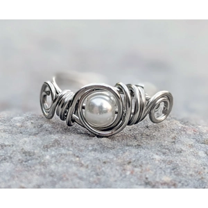 Adjustable Pearl Ring