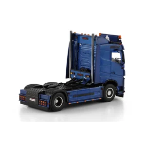 Lippens; VOLVO FH4 SLEEPER CAB 4X2
