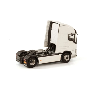 WHITE LINE VOLVO FH5 GLOBETROTTER XL 4X2