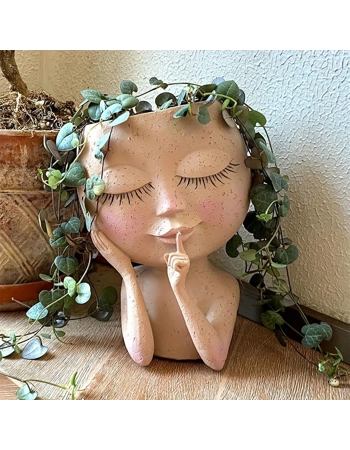 Chic Face Plant Pot Chic Face Plant Pot