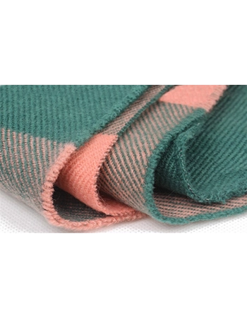 Stylish Checked Scarf