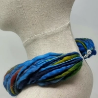 "Blue parrot" Pure wool necklace with magnetic clasp