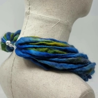 "Blue parrot" Pure wool necklace with magnetic clasp