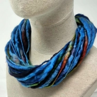 "Blue parrot" Pure wool necklace with magnetic clasp