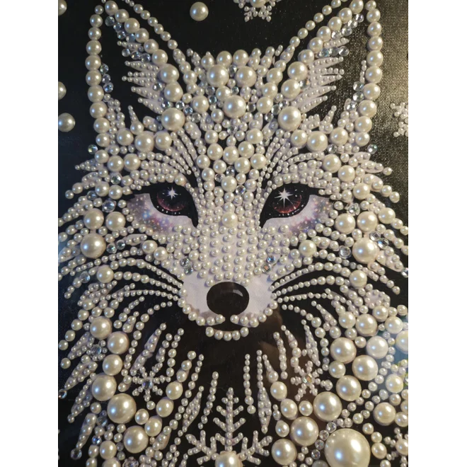 Additional Image for Arctic Fox Pearls 12x16 Framed Art