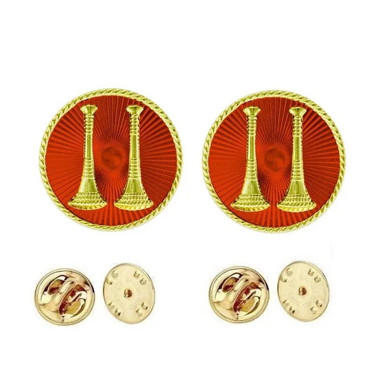 Collar Pins Bugles Disc 2 Bugles Side by Side Captain Gold Red