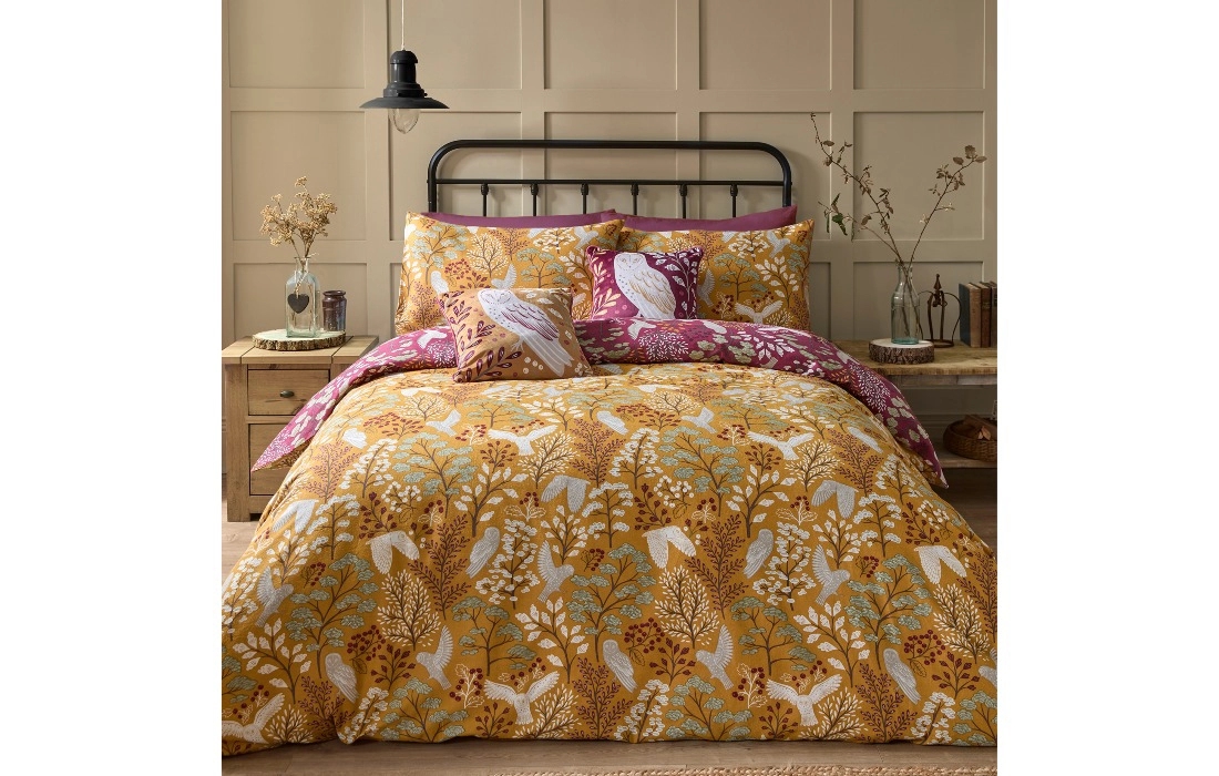 Enchanted Gold by Dreams & Drapes Lodge