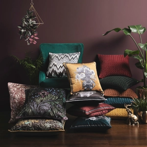 Generou Elephant Velvet Cushion