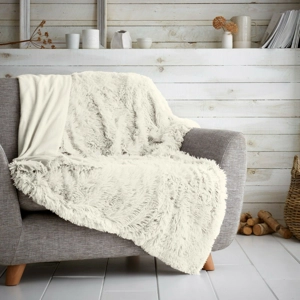 Hug Snug Throw Cream