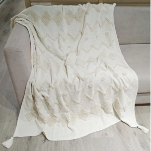 Juniper Tufted Cream