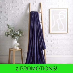 NAVY HONEYCOMB FLEECE THROW