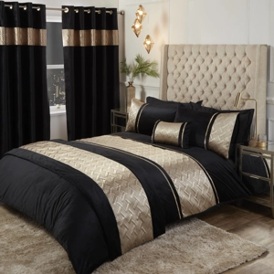 Capri Velvet Black Gold