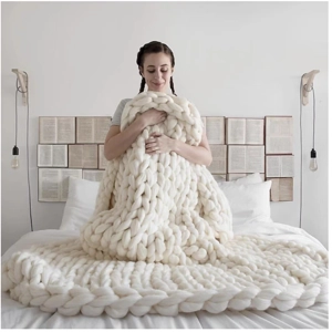 Chunky Cable Knit Throws Cream