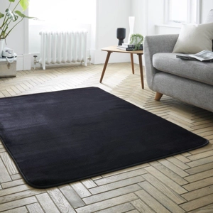 BLACK VELVET RUG