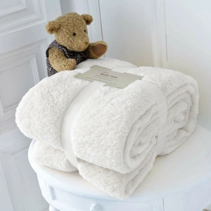 TEDDY FLEECE THROW WHITE