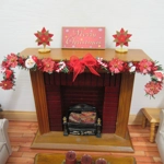 Dolls House Christmas Garland Xmas Embellishments and Red Flowers 1:12 Scale Miniature Decoration