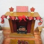 Dolls House Christmas Garland Xmas Embellishments and Red Flowers 1:12 Scale Miniature Decoration