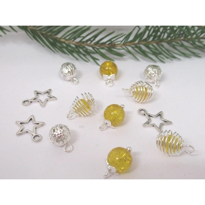 Dolls House Christmas Tree Miniature Decorations 12 Yellow Silver Baubles and Stars 1:12th Scale