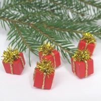 Dolls House Christmas Tree Decorations 5 Red Gold Presents Miniature Hanging Parcels 1:12th Scale