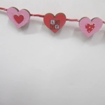 Dolls House Bunting 9 Wood Decorated Love Hearts Miniature Decoration 1:12 Scale
