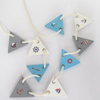 Dolls House Bunting Beach House Hut 9 Wood Flags Miniature Seaside Theme Garland 1:12 Scale