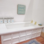 Dolls House Bath Bottles 1:12th Scale Bathroom Miniatures