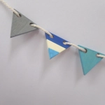 Dolls House Bunting Miniature Seaside Beach House Hut 10 Wood Flags 1:12 Scale