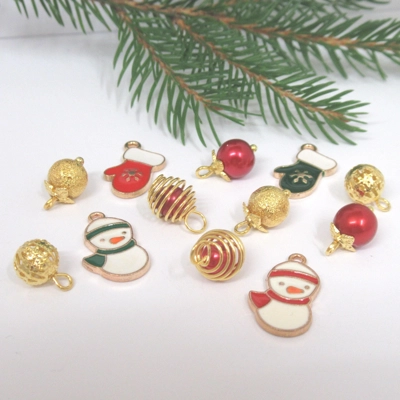 Dolls House Christmas Tree Decorations 12 Red Green Gold Miniature Baubles and Trinkets 1:12th Scale