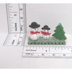 Dolls House Christmas Decoration Miniature Snowmen and Christmas Tree Scene Xmas Ornament 1:12th Sca