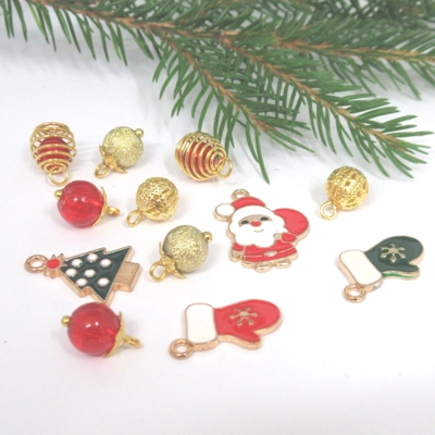 Dolls House Christmas Tree Decorations 12 Red Gold Miniature Baubles and Trinkets 1:12th Scale