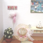 Dolls House Coat Rack Hooks Pink Roses Miniature Clothes Robe Towel Wall Pegs Rail 1:12 Scale Access