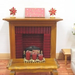 Dolls House Merry Christmas Decoration Sign Red and Gold 1:12th Scale Xmas Miniature