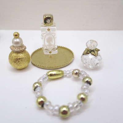Dolls House Perfume Bottles Gold Colour with Necklace and Tray Miniature Accessories 1:12 Scale