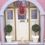 Dolls House Hearts Wreath Miniature Door Decoration 1:12th Scale