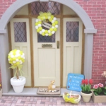 Dolls House PomPom Yellow & White Topiary Miniature Decoration 1:12th Scale